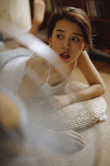 按摩店里的女大学生